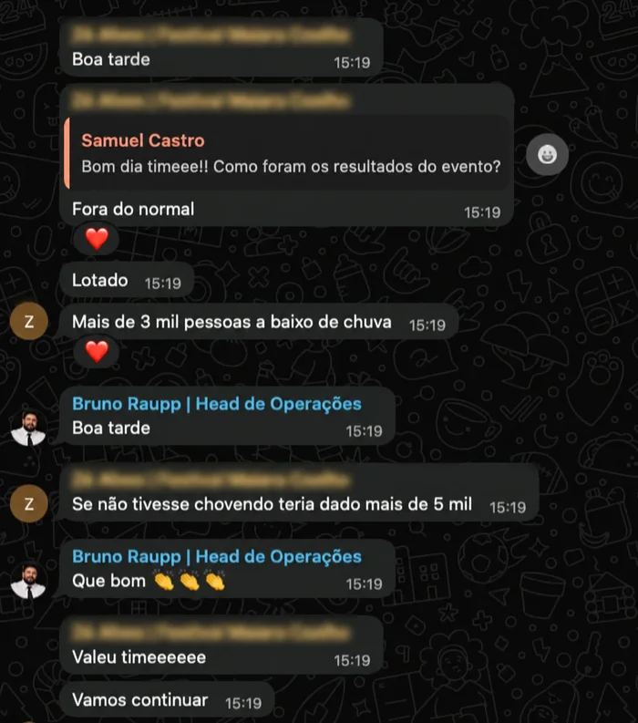 Depoimento de cliente via WhatsApp: produtor de evento relatando resultado do show -- mais de 3 mil pessoas mesmo com chuva, que passaria de 5 mil se não tivesse chovido.
