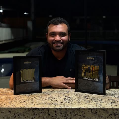 Cliente da Jurassic com placas de faturamento